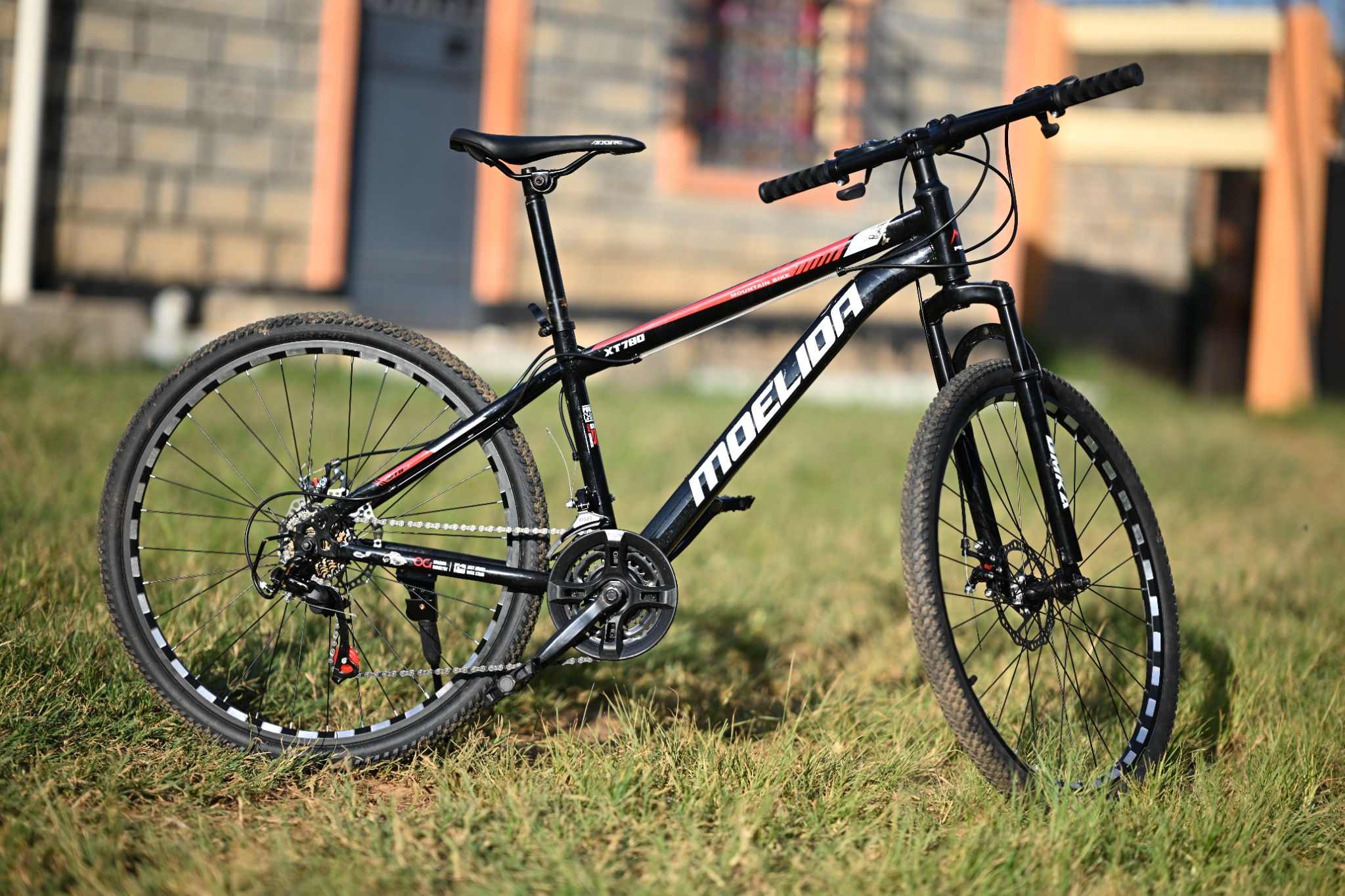 Black and red Maellon mountain bike